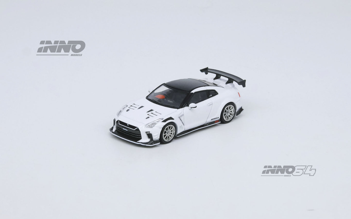 **PRE ORDER** INNO64 Nissan GT-R (R35) "TOP SECRET" Tokyo Auto Salon 2021