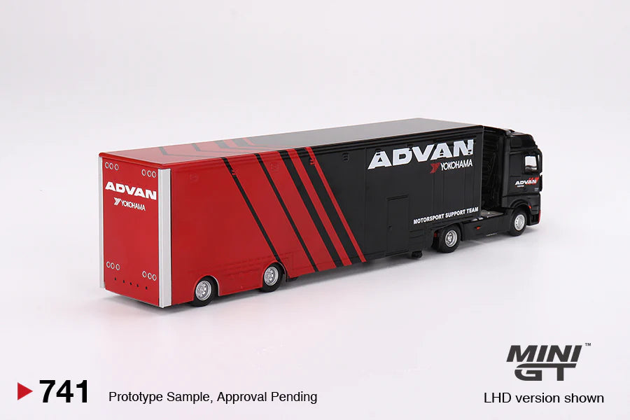Mini GT Mercedes-Benz Actros w/ Racing Transporter "ADVAN"