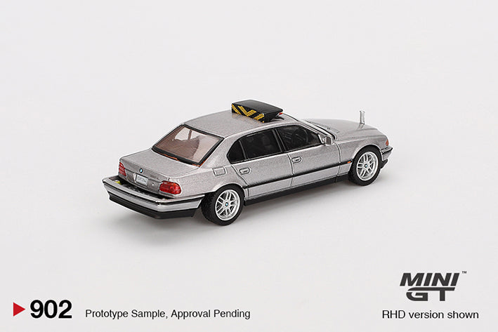 **PRE ORDER** Mini GT James Bond BMW 750IL "Tomorrow Never Dies"