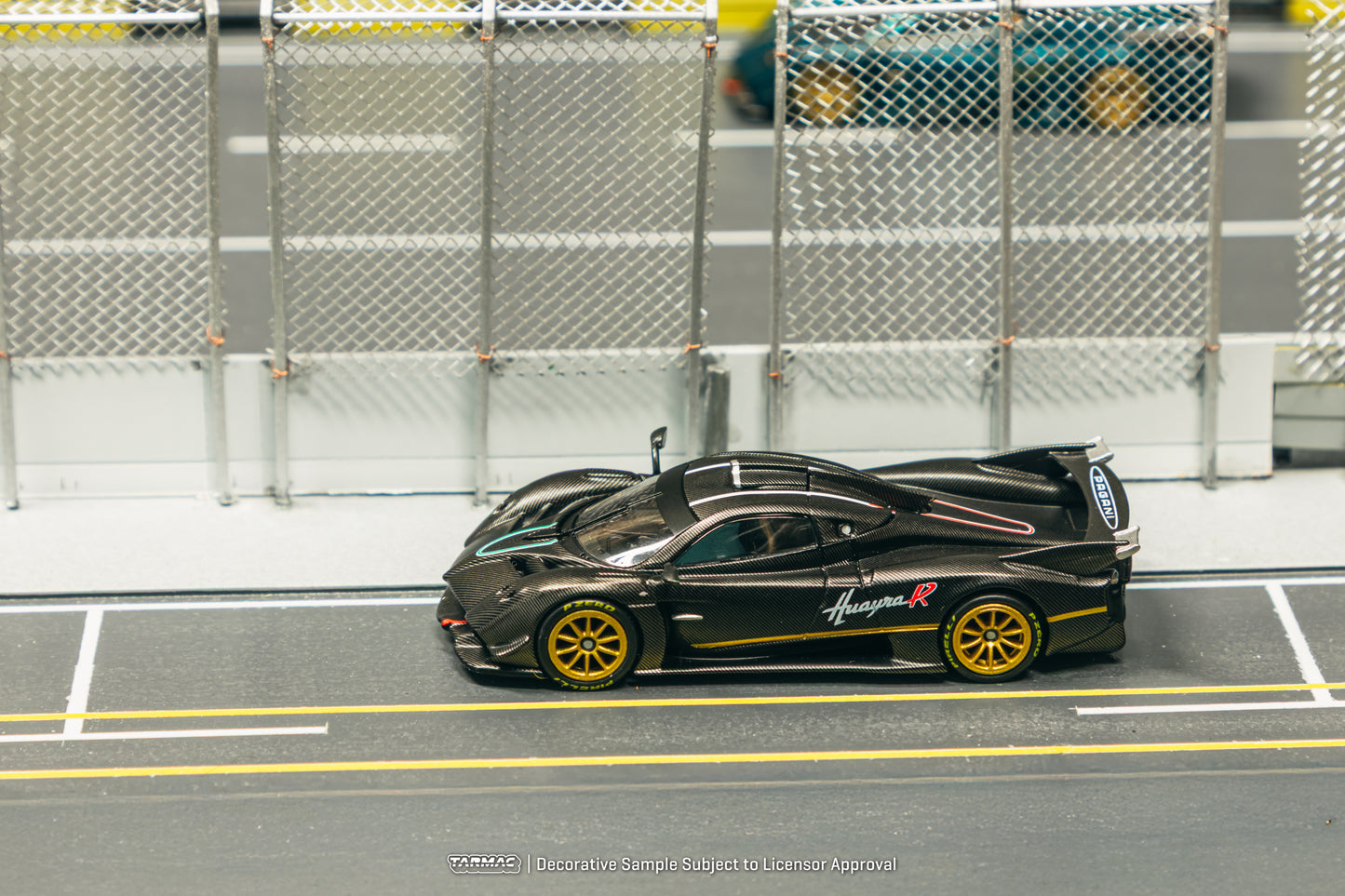 **PRE ORDER** Tarmac Works Pagani Huayra R - Matt Black carbon Fibre