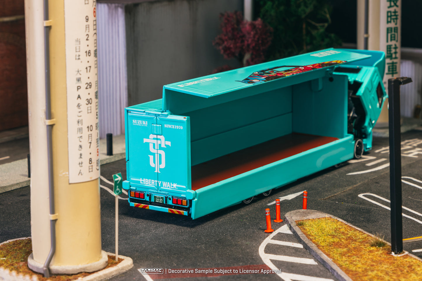 GCD Mitsubishi Fuso Super Great Liberty Walk LB Truck