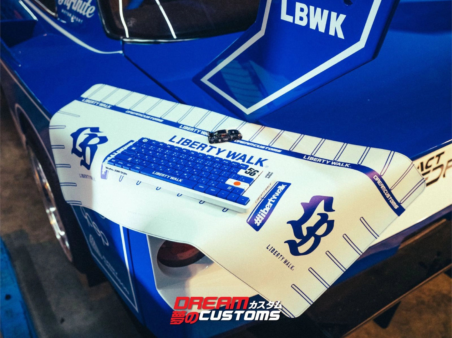 **PRE ORDER** Dream Customs x Liberty Walk x Original Konbini Keyboard & Diorama Mat