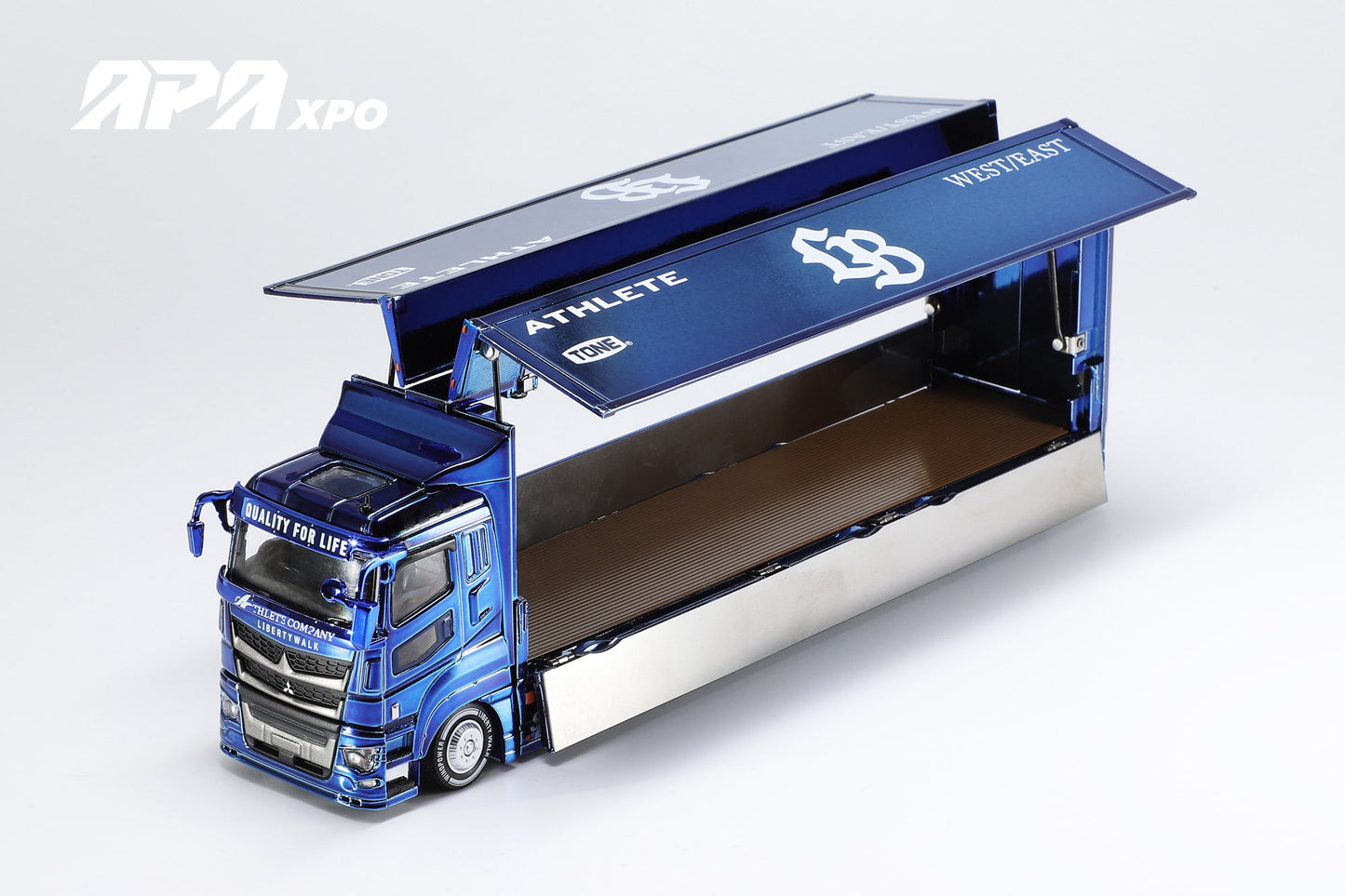 **PRE ORDER** GCD 1:64 Liberty Walk LB-Trucks Mitsubishi Fuso Super Great Transporter LBWK - 2025 Foshan APA XPO Special Limited Edition Chrome Blue - Limited to 800 Pieces