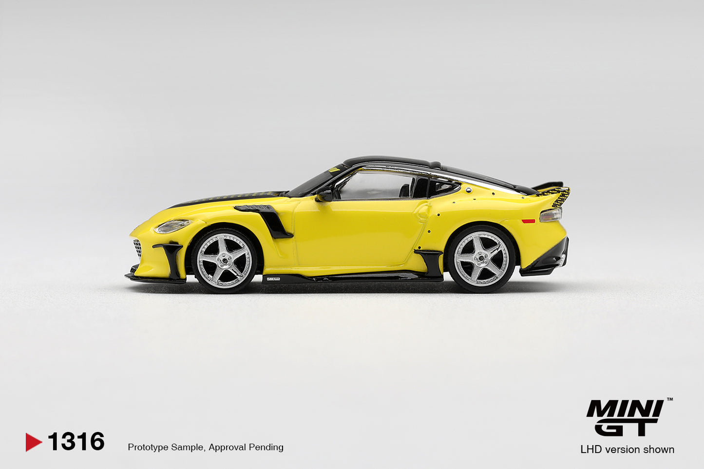 **PRE ORDER** Mini GT Nissan Z VeilSide FFZ400 Ikazuchi Yellow MGT01316
