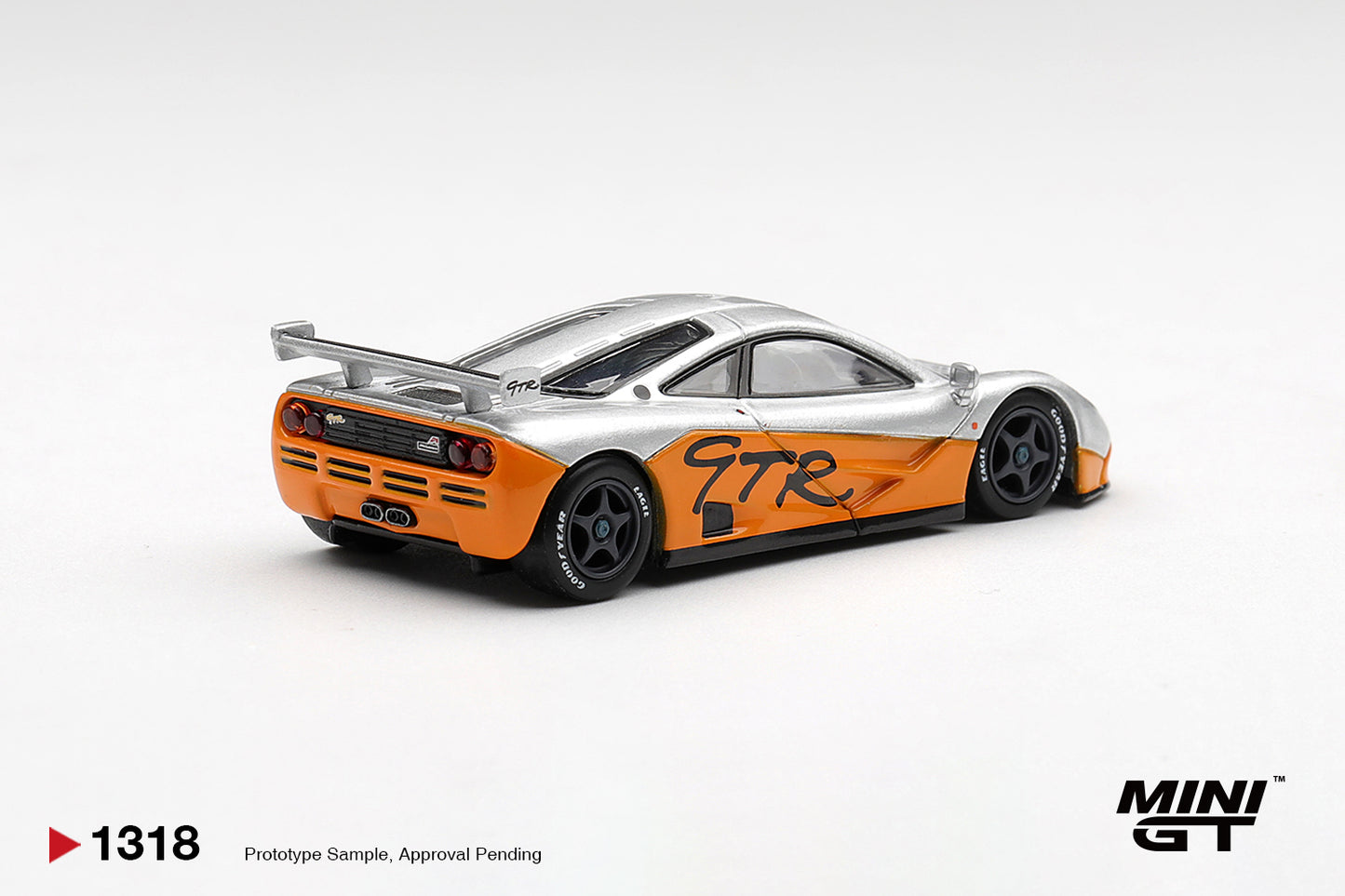 **PRE ORDER** Mini GT McLaren F1 GTR 1995 Presentation MGT01318