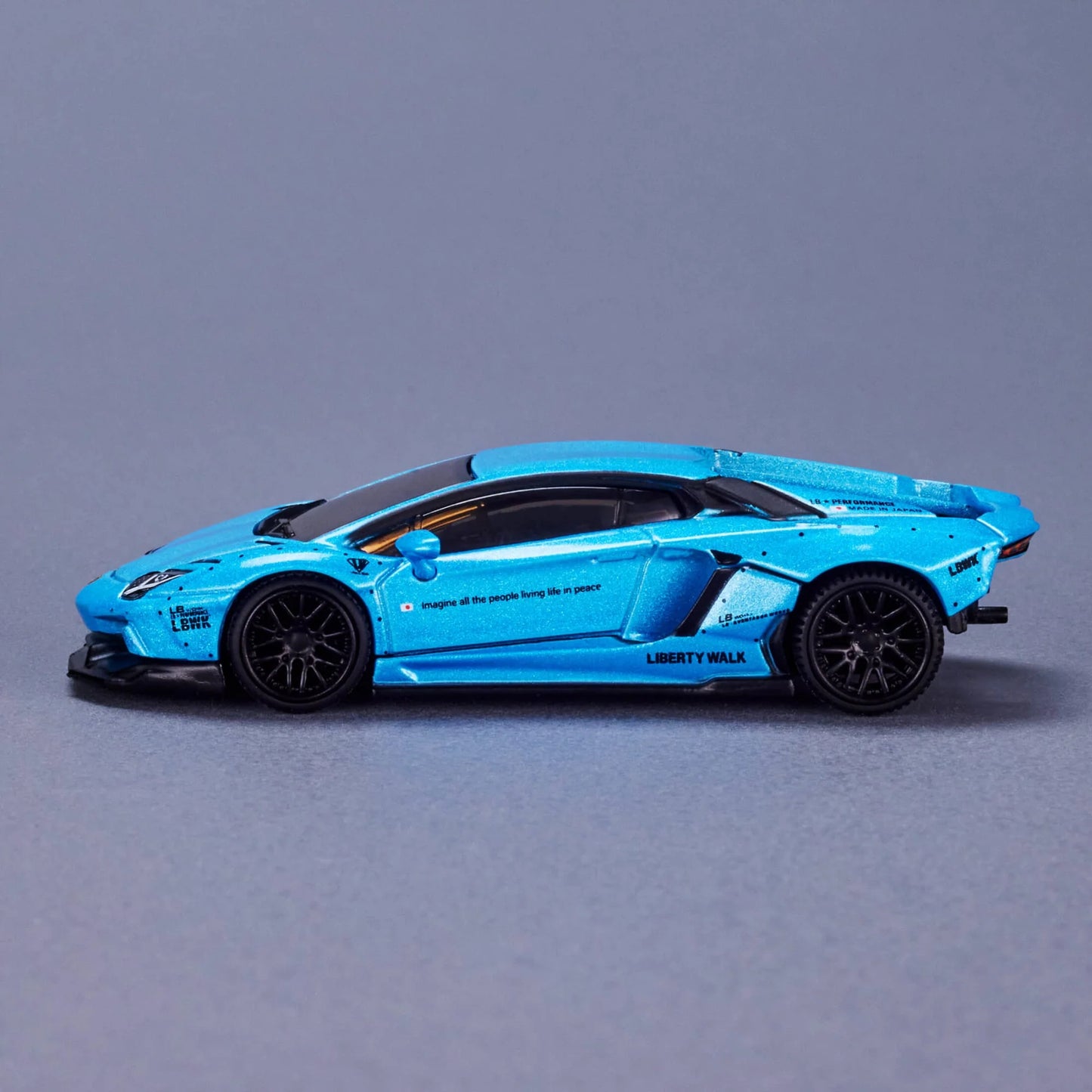 Hot Wheels Collectors Elite 64 LBWK Lamborghini Aventador LP 700-4